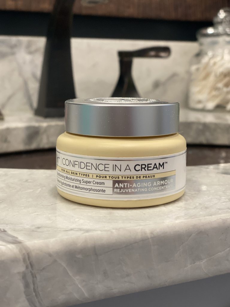 Essential Beauty Products: Hair, Skin & Makeup&nbsp;Must-Haves